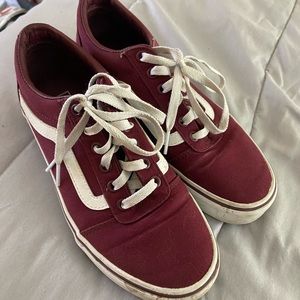 Women’s Size 8 Maroon Old Skool Vans!